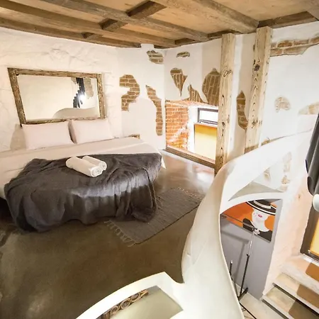 з сауною на площі ринок для 4 -х гостей - в еко стилі Apartman *