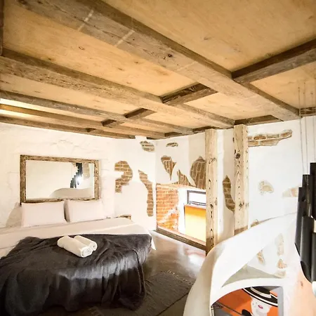 з сауною на площі ринок для 4 -х гостей - в еко стилі * Lviv