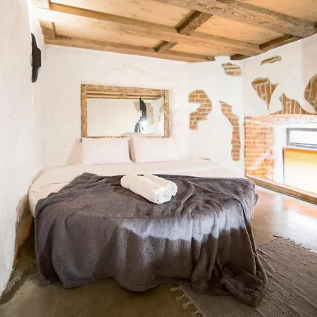 Apartamento з сауною на площі ринок для 4 -х гостей - в еко стилі *