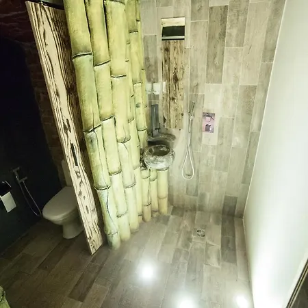 з сауною на площі ринок для 4 -х гостей - в еко стилі إلفيف