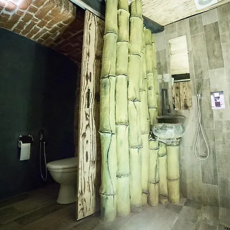 з сауною на площі ринок для 4 -х гостей - в еко стилі *